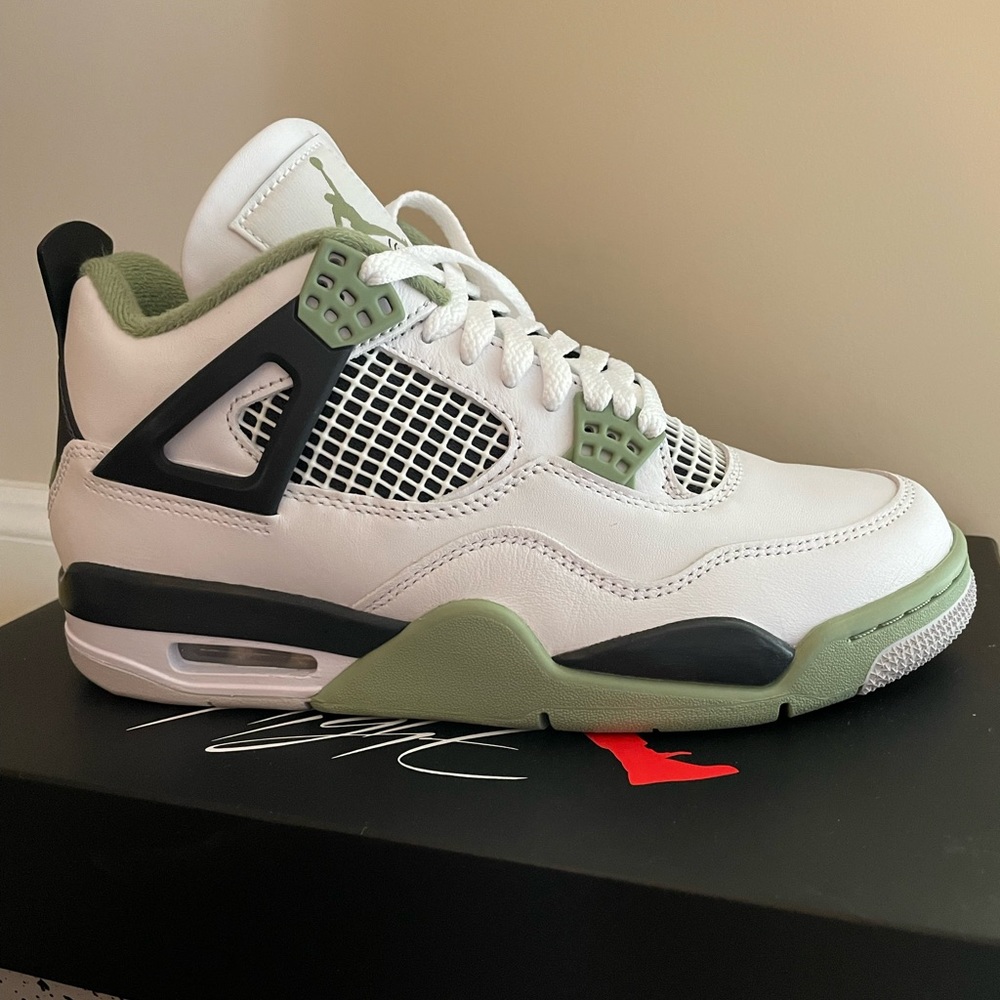 Women Air Jordan 4 Retro Seafoam